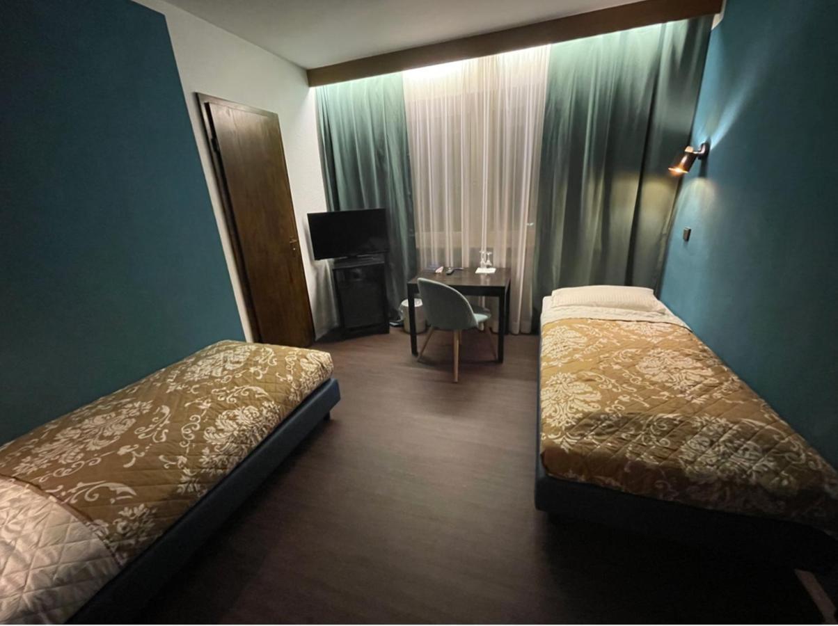 Lilton Hotel Stuttgart-Zuffenhausen Экстерьер фото
