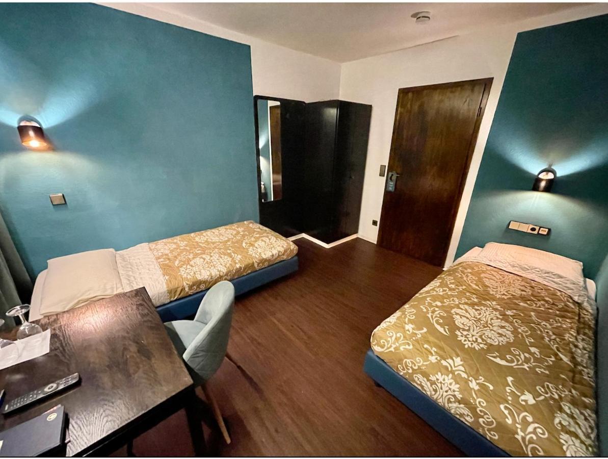 Lilton Hotel Stuttgart-Zuffenhausen Экстерьер фото